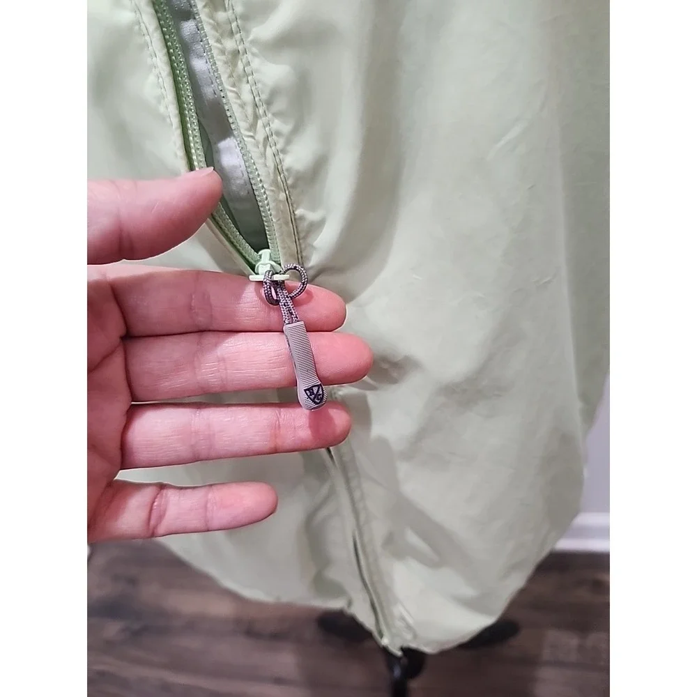 Heritage Cross Women's Windbreaker Jacket M Lime Green White Zip Water Resistant